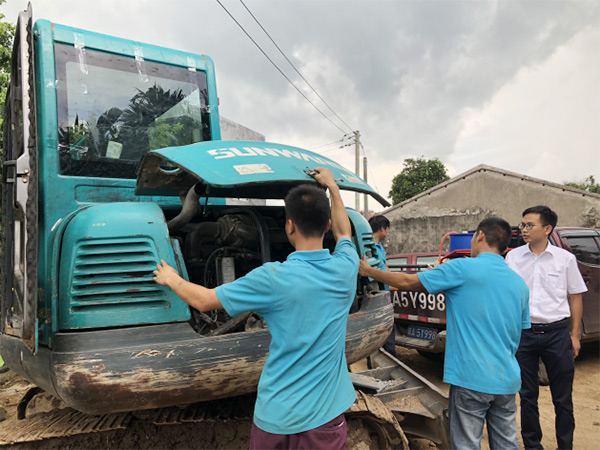 优游国际智能挖掘机，一台顶几台！