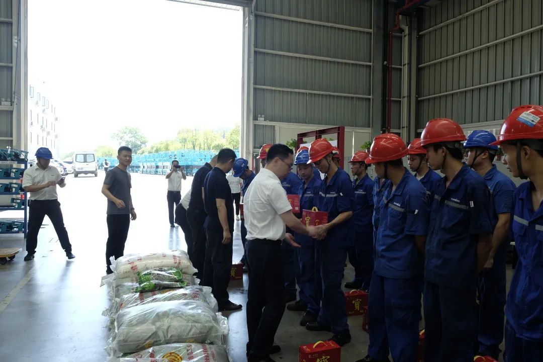 长沙市总工会慰问优游国际智能一线员工