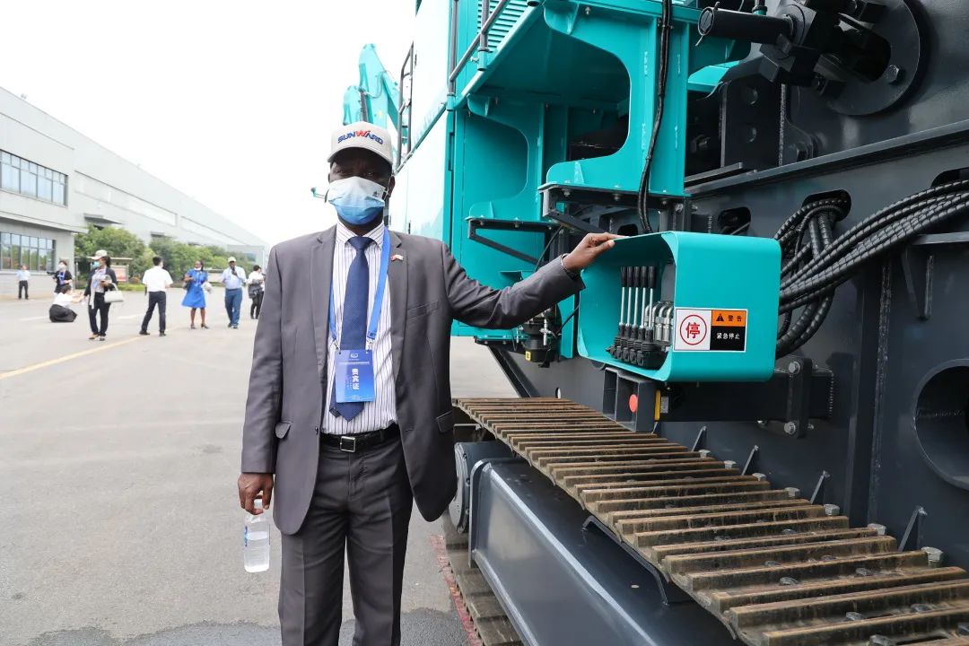 非洲驻华使节走访优游国际智能