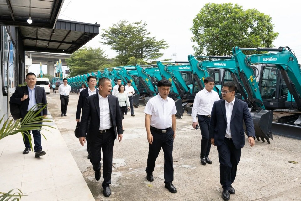 昭通工控集团党委书记、董事长景广军率队调查优游国际智能印尼子公司